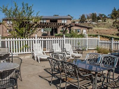 Hotel Econo &