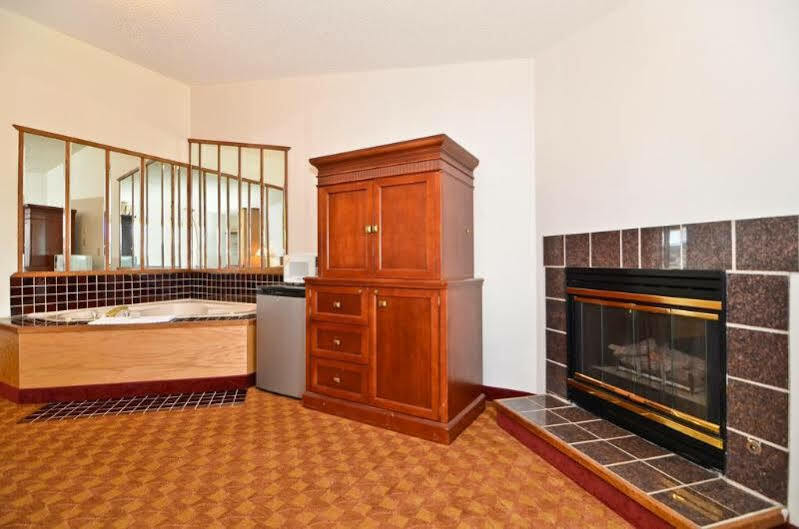 Hotel Econo & Madras
